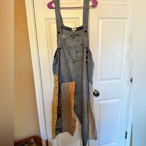 EUC Easel overalls